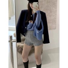 批发高腰灰色毛线阔腿短<b class='q'>裤</b>女春秋2026秋冬新款外穿显瘦洋气高级感<b class='q'>裤</b>子