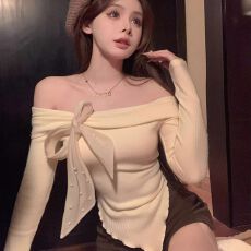蝴蝶结一字领露肩长袖针织衫女春秋辣妹不规则短款上衣 秋冬新款