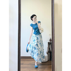 批发法式气质镂空花边针织衫显瘦<b class='q'>上衣</b>女夏季高腰<b class='q'>碎花</b>垂感半身裙两件套