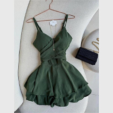 批发吊带连衣裙女2026夏季新款高级感漂亮独特海边度假裙绿色