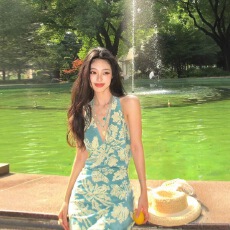 批发绝美海滩裙海边度假法式无袖挂脖收腰<b class='q'>蓝色</b>印花v领<b class='q'>连衣裙</b>露背