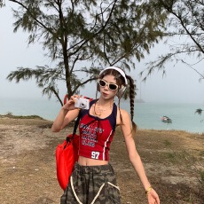 批发2026美式运动挂脖吊带红色背心女夏季新款辣妹修身<b class='q'>无袖</b>短款上衣潮