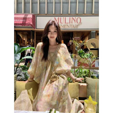 批发新款法式气质复古高级宽松<b class='q'>连衣裙</b>长款印花<b class='q'>蝙蝠</b>灯笼度假长裙裙子