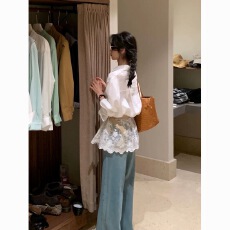 批发韩系白色蕾丝拼接<b class='q'>衬衫</b>女<b class='q'>长袖</b>法式温柔氛围感气质宽松百搭显瘦上衣