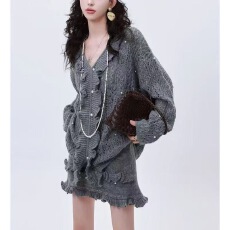 批发韩系早春穿搭套装女士2026新款宽松休闲<b class='q'>镂空</b>针织<b class='q'>衫</b>包臀短裙两件套