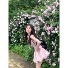 批发法式甜美粉色无袖挂脖<b class='q'>连衣裙</b>女夏季设计感收腰显瘦蓬蓬短裙小个子