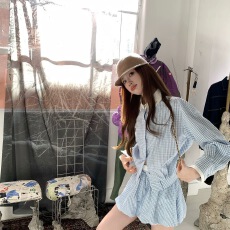 批发复古<b class='q'>格子</b>衬衫套装女2026秋季新款高级感气质显瘦系带花苞裙两件套