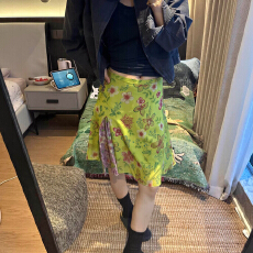 批发美式复古绿色印花拼接半身裙女春<b class='q'>秋</b>新款百搭休闲高品质碎花中长裙