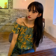 批发夏装<b class='q'>韩版</b>ins网红印花显瘦一字领短袖衬衫百搭修身短款衬衣女上衣