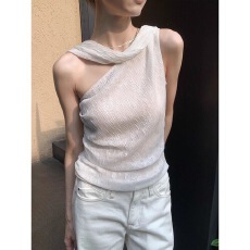 批发白色斜肩无袖单肩小吊带女夏巨好看的背心短款外穿不规则飘带上衣