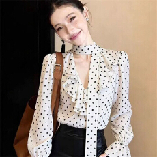 法式蝴蝶结飘带波点长袖雪纺衬衫女士2026春季新款荷叶边V领上衣