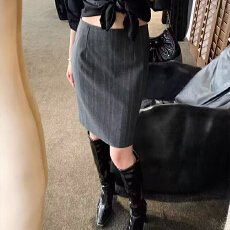 批发春夏灰色条纹<b class='q'>半身裙</b>女新款显瘦显腿长<b class='q'>职业</b>时尚百搭高腰半裙包臀