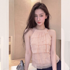 批发女装独特巨好看的度假风挂脖蕾丝荷叶边小衫上衣夏