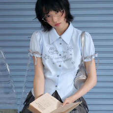 批发洛丽塔内搭衬衫甜美<b class='q'>可爱</b>蓝色小兔印花尖角领衬衣收腰显瘦减龄