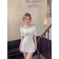 批发纯欲风套装一字肩收腰针织衫女装夏季高腰显瘦百褶裙半身裙两件套