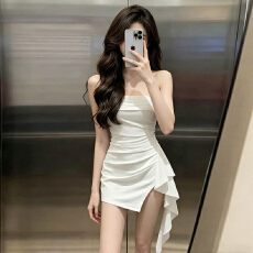 批发纯欲性感短款包臀裙短裙法式绝美夏季设计感气质抹胸不规则<b class='q'>连衣裙</b>