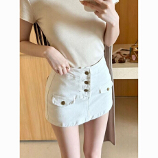 批发卡其色包臀牛仔短裤裙女夏季设计感<b class='q'>百搭</b>纽扣高腰提臀显瘦半身裤裙