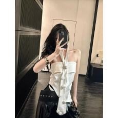 批发高级感轻奢独特无袖白色挂脖背心抹胸气质显瘦上衣2026<b class='q'>夏</b>时尚新款