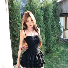 批发纯欲风辣妹<b class='q'>黑色</b><b class='q'>连衣裙</b>女夏季设计感绑绳收腰显瘦吊带短裙2026新款