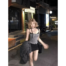 批发复古性感辣妹灰色拼接吊带连衣裙女秋<b class='q'>冬</b>季新款修身内搭外穿上衣潮