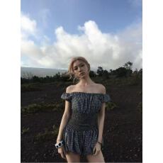 批发Turn up/陈腿儿 <b class='q'>黑白</b>格子一字肩设计<b class='q'>连衣裙</b>小众复古高级花苞短裙