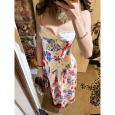 批发法式浪漫抹胸吊带碎花中长款生日度假收腰无袖小众<b class='q'>连衣裙</b>子修身