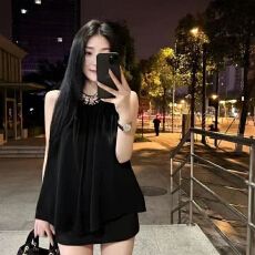 批发小香风水钻无袖挂脖上衣女辣妹气质黑色宽松<b class='q'>雪纺</b>小众显瘦名媛<b class='q'>背心</b>