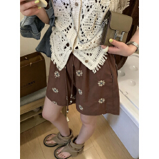 批发慵懒风复古小众设计咖色热裤女夏季新款宽松休闲文艺穿搭必备短裤