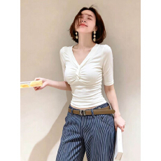 批发法式绝美精致感ins风御姐穿搭<b class='q'>中袖</b>上衣女夏季新款扭结设计V领T恤