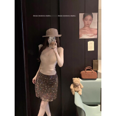 批发复古新款碎花高腰半身裙女<b class='q'>夏</b>季气质减龄修身包臀裙
