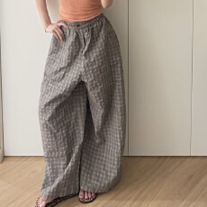 批发轻薄韩系肌理感格纹裤女夏季高腰松紧慵懒宽松垂感休闲格子裤子
