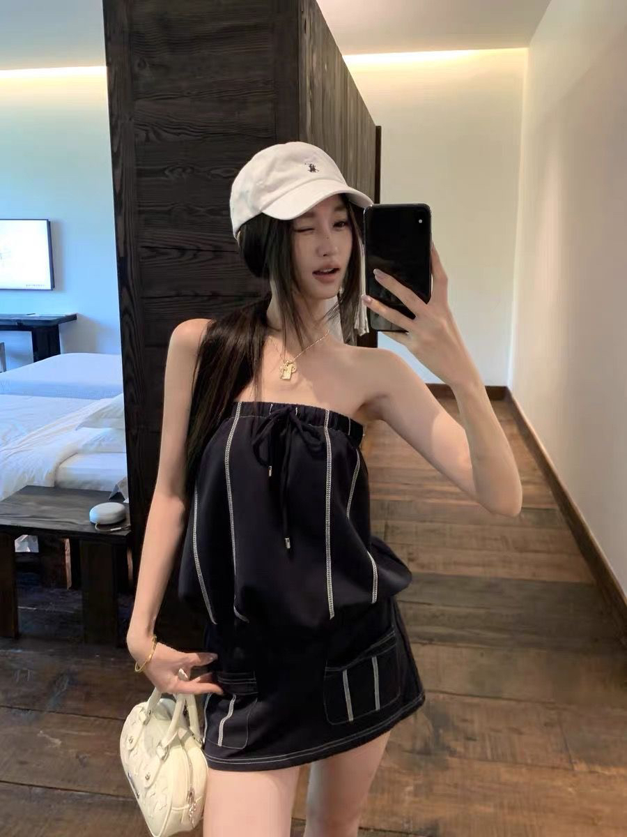 BY29599# 灰色条纹抹胸连衣裙女夏韩系辣妹慵懒休闲气质设计感收腰显瘦短裙  服裝批發女裝批發服飾貨源