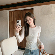 批发立体<b class='q'>花朵</b>美式洋气长袖<b class='q'>t</b><b class='q'>恤</b>秋冬新款甜酷风复古修身显瘦浅杏色上衣