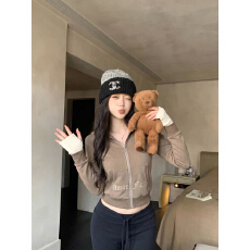 批发美式复古风印花字母连帽短款卫衣女2026春秋季修身显瘦百搭<b class='q'>外套女</b>