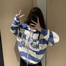 批发美式街头「艾薇儿摇滚」复古条纹贴布人像印花连帽<b class='q'>卫衣</b>外套