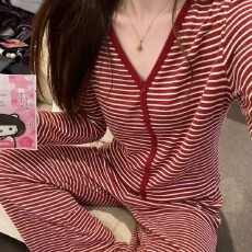 批发秋季韩系复古莱卡红色条纹开衫V领长袖睡衣简约纯欲居家舒适套装