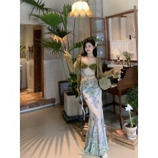 WALKINDARK伊甸园·小众异域风吊带上衣+高弹包臀半裙+chocker