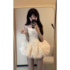 批发法式甜美少女感碎花吊带蓬蓬<b class='q'>连衣裙</b>