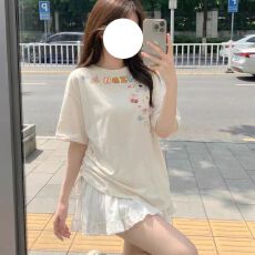 批发220g纯棉 螺纹领口 +后包边 印花 抽绳白色短袖<b class='q'>T</b><b class='q'>恤</b>女