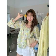 批发新款韩系度假浪漫碎花绑带设计感宽松圆领小衫