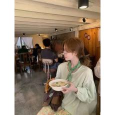 批发韩系温柔泡泡袖单排扣百搭减龄<b class='q'>衬衣</b>+松紧腰碎花裙+飘带套装