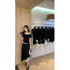 批发新款穿搭独特漂亮设计感辣妹露肩上衣+不规则蕾丝拼接半裙套装