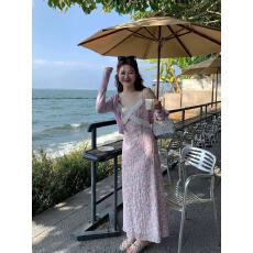 批发新款法式V领碎花拼接<b class='q'>蕾丝</b>修身显瘦垂感印花连衣裙+开衫两件套