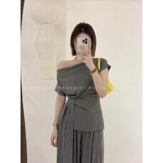 批发新款<b class='q'>韩版</b>时尚休闲绑带斜肩短袖上衣+松紧腰显瘦<b class='q'>休闲裤</b>两件套