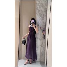 批发新款气质收腰法式绝美漂亮镶钻挂脖V领<b class='q'>连衣裙</b>