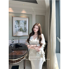 批发Roselyn 蝶与铃兰/白色仙气飘逸<b class='q'>荷叶</b><b class='q'>袖</b>荡领<b class='q'>连衣裙</b>气质收腰鱼尾裙