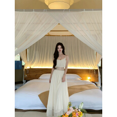 批发JustQin 3/29日上新 2026新款夏装性感露腰气质吊带<b class='q'>连衣裙</b>女