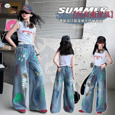 批发女<b class='q'>童</b><b class='q'>美式</b>辣妹字母背心<b class='q'>涂鸦</b><b class='q'>牛仔裤</b>套装2026夏新款中<b class='q'>大</b><b class='q'>童</b>街舞两件套