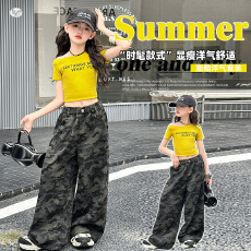 批发<b class='q'>女</b><b class='q'>童</b>美式复古迷彩裤套装2026年<b class='q'>夏季</b>新款中大童斜肩T恤阔腿裤夏装