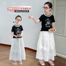 批发<b class='q'>女</b><b class='q'>童</b><b class='q'>甜美</b><b class='q'>套装</b><b class='q'>2026</b>夏季新款蕾丝领口短袖T恤镂空半身裙长裙<b class='q'>中</b><b class='q'>大</b><b class='q'>童</b>